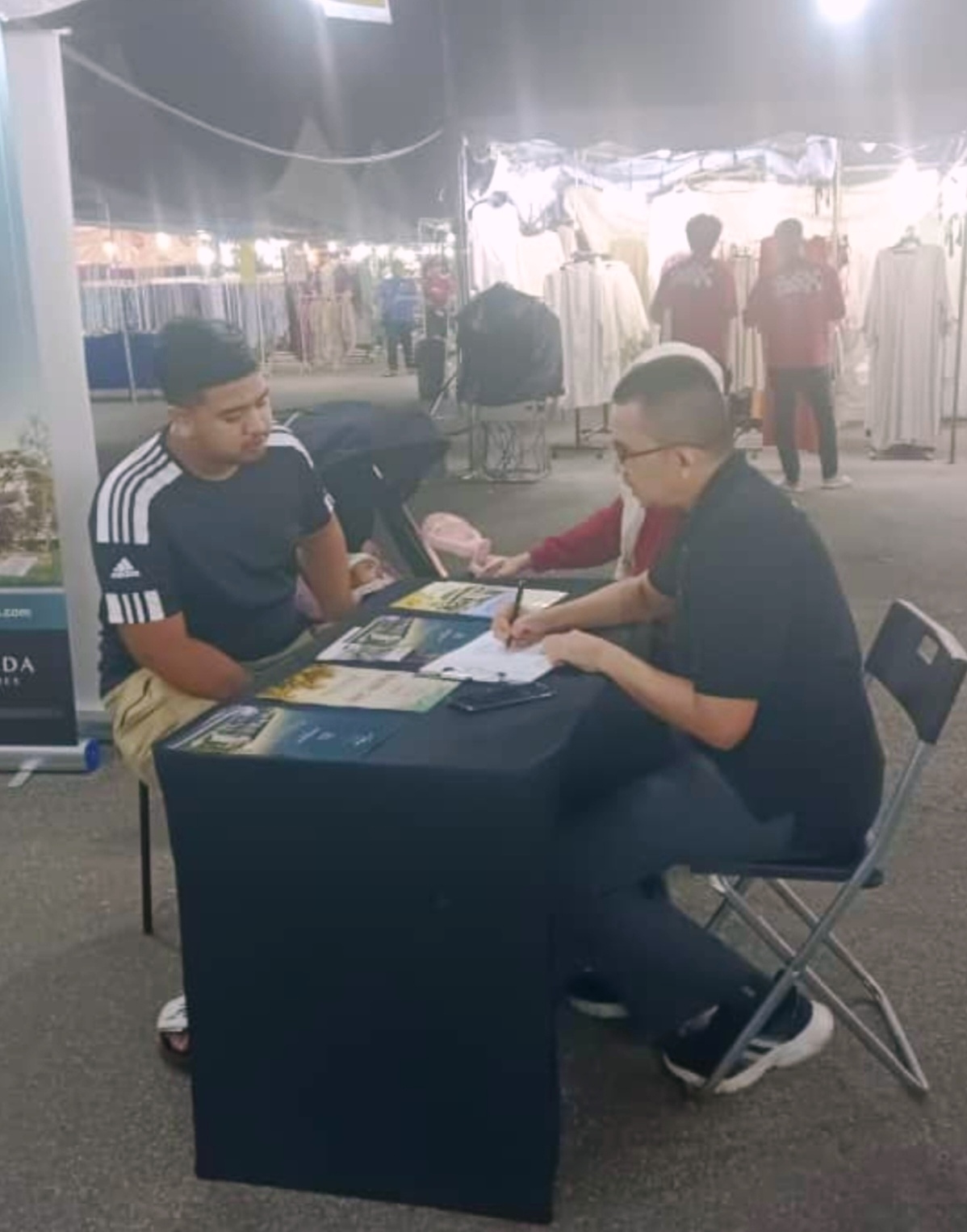 Sesi konsultasi di luar pejabat